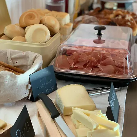 Cascina 1909 Bed & Breakfast